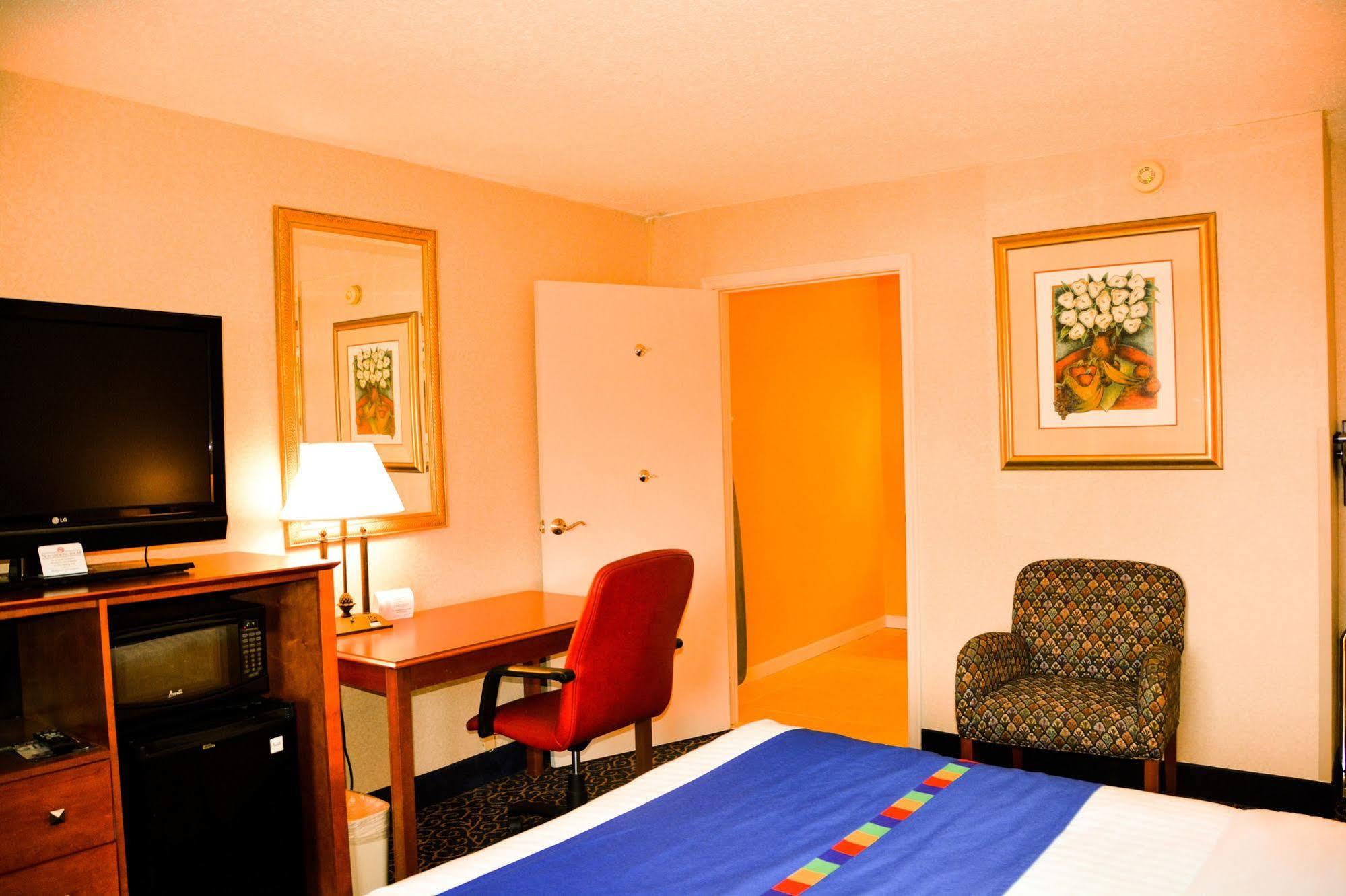 Park Inn By Radisson Harrisburg West แมคานิกส์เบิร์ก ภายนอก รูปภาพ